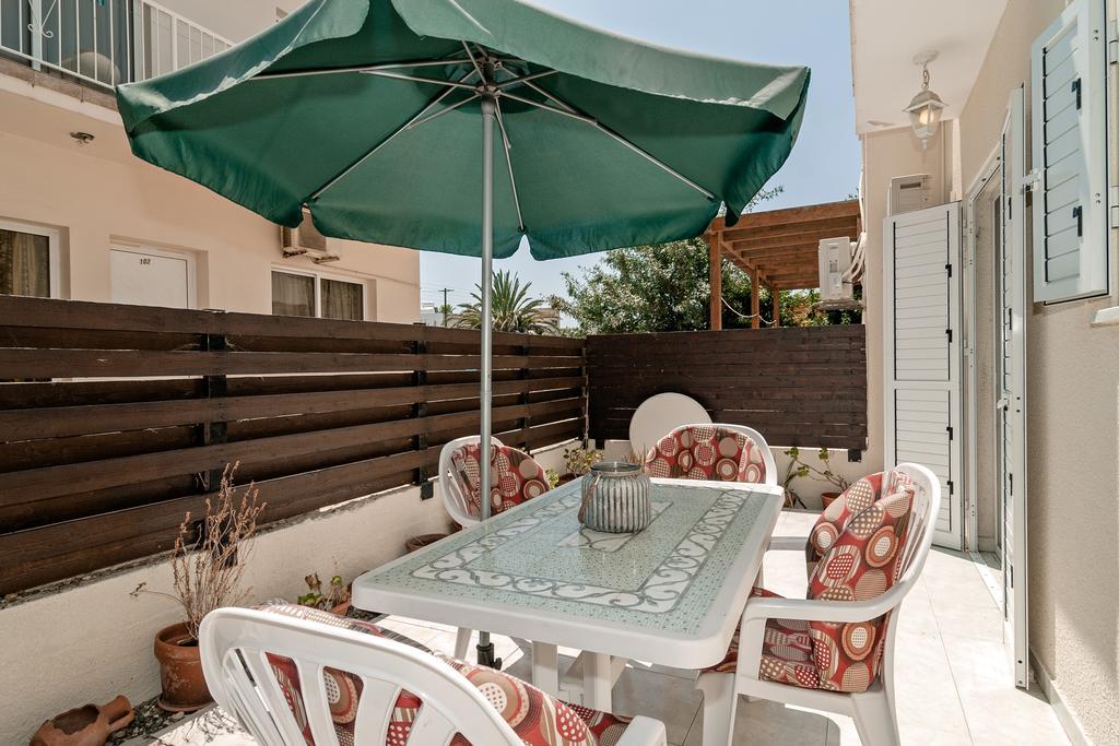 Sue'S Apartment Pafos Dış mekan fotoğraf
